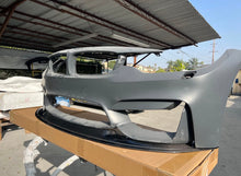 Load image into Gallery viewer, F8x BMW M3/M4 JH Style Carbon Fiber Front Lip