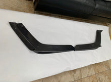 Load image into Gallery viewer, F8x M3/M4 V2 Rear Bumper Extensions