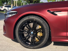 Load image into Gallery viewer, iND f90 m5 painted front reflector set - iND Distribution