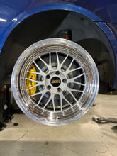 Load image into Gallery viewer, Signature Werks ZL1 BREMBO Big Brake Kit E9X M3 1M