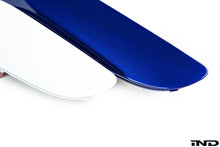 Load image into Gallery viewer, IND F95 X5M / F96 X6M Painted Rear Reflector Set