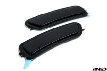 Load image into Gallery viewer, iND g15 m850i painted front reflector set - iND Distribution