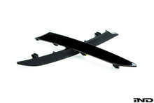 Load image into Gallery viewer, iND g20 3 series painted rear reflector set - iND Distribution