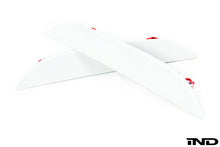 Load image into Gallery viewer, iND f90 m5 painted rear reflector set - iND Distribution