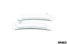 Load image into Gallery viewer, iND e70 x5 lci painted front reflector set - iND Distribution