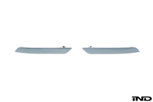 Load image into Gallery viewer, iND e70 x5m e71 x6m painted front reflector set - iND Distribution
