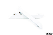Load image into Gallery viewer, iND e70 x5m e71 x6m painted front reflector set - iND Distribution