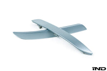 Load image into Gallery viewer, IND F10 M5 / 5-series M-Sport Painted Rear Reflector Set