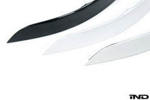 Load image into Gallery viewer, iND f15 x5 painted rear reflector set - iND Distribution