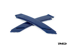 Load image into Gallery viewer, iND e90 3 series painted front reflector set - iND Distribution