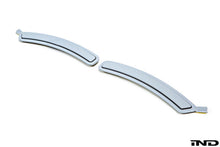 Load image into Gallery viewer, iND f87 m2 painted front reflector set - iND Distribution