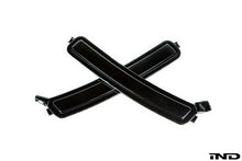 Load image into Gallery viewer, iND f90 m5 painted front reflector set - iND Distribution