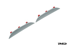 Load image into Gallery viewer, iND f90 m5 painted rear reflector set - iND Distribution