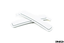 Load image into Gallery viewer, iND g02 x4 painted front reflector set - iND Distribution