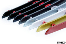 Load image into Gallery viewer, iND f8x m3 m4 painted rear reflector set - iND Distribution