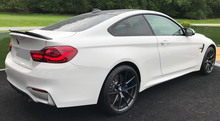 Load image into Gallery viewer, F82/F83 CS Style Carbon Fiber Spoiler