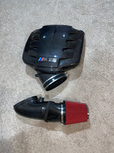 Load image into Gallery viewer, Eventuri Carbon Fiber Plenum BMW E9x M3