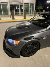 Load image into Gallery viewer, BMW E9x M3 Carbon Fiber Fender Vents