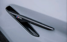 Load image into Gallery viewer, BMW F90 M5 Carbon Fiber Fender Vents (Autotecknic)