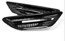 Load image into Gallery viewer, Autotecknic BMW F10 M5 Carbon Fiber Fender Vents