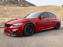 Load image into Gallery viewer, BMW F8X M2 M3 M4 Carbon Fiber Fender Vents