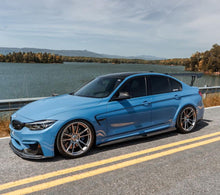 Load image into Gallery viewer, F8x BMW M2/M3/M4 Dry Carbon Fiber Mirror Caps
