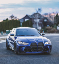 Load image into Gallery viewer, G8x BMW M3/M4 CSL Dry Carbon Fiber Grills With Mesh
