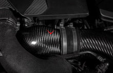Load image into Gallery viewer, Eventuri BMW F90 M5 / F9X M8 Carbon Turbo Inlet Set
