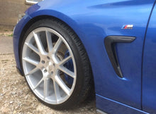 Load image into Gallery viewer, F3x BMW 4 Series Fender Vent Trim (Carbon Fiber or Gloss Black)
