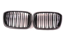 Load image into Gallery viewer, G01 X3 / G02 X4 Pre-LCI Carbon Fiber Grills
