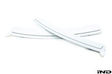 Load image into Gallery viewer, BMW g07 x7 front reflector set - iND Distribution
