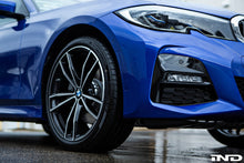 Load image into Gallery viewer, iND g20 3 series painted front reflector set - iND Distribution
