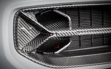 Load image into Gallery viewer, Eventuri BMW G87 M2 Carbon Intake Scoop Set
