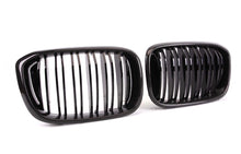 Load image into Gallery viewer, G01 X3 / G02 X4 Pre-LCI Carbon Fiber Grills
