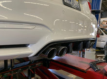 Load image into Gallery viewer, F8x M3/M4 Big Fin Performance Carbon Fiber Rear Diffuser
