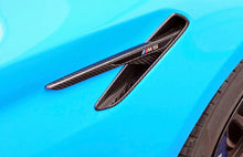 Load image into Gallery viewer, AutoTecknic Dry Carbon Fiber Fender Pocket Set - F90 M5 | M5 Competition
