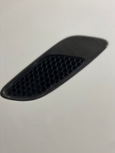 Load image into Gallery viewer, Bmw E9x M3 Autotecknic Carbon Fiber Hood Vents
