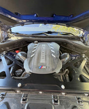 Load image into Gallery viewer, MAD BMW X5M / X6M / M50i / M60i / XM Silicone Front Mount Intake
