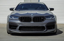 Load image into Gallery viewer, F90 M5 LCI AutoTecknic Replacement Dry Carbon Grille Surround
