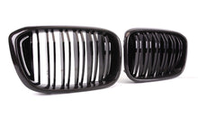 Load image into Gallery viewer, G01 X3 / G02 X4 Pre-LCI Carbon Fiber Grills
