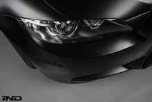 Load image into Gallery viewer, iND e9x m3 painted front reflector set - iND Distribution
