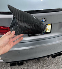 Load image into Gallery viewer, F8x BMW M2/M3/M4 Dry Carbon Fiber Mirror Caps

