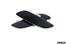 Load image into Gallery viewer, iND e9x m3 painted front reflector set - iND Distribution
