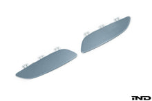 Load image into Gallery viewer, iND e9x m3 painted front reflector set - iND Distribution
