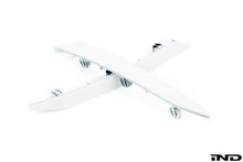 Load image into Gallery viewer, iND g20 3 series painted rear reflector set - iND Distribution
