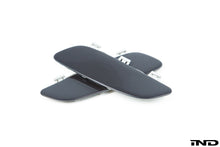 Load image into Gallery viewer, iND e9x m3 painted front reflector set - iND Distribution
