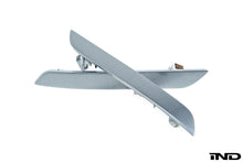 Load image into Gallery viewer, iND e70 x5m e71 x6m painted front reflector set - iND Distribution
