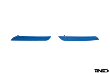 Load image into Gallery viewer, iND e70 x5m e71 x6m painted front reflector set - iND Distribution
