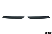 Load image into Gallery viewer, iND e70 x5m e71 x6m painted front reflector set - iND Distribution
