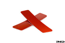 Load image into Gallery viewer, iND f22 2 series painted front reflector set - iND Distribution
